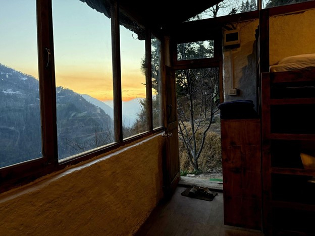 Parvati's Lap Hostel and Villa parvati valley, kasol, Himalayas - Direct outdoor access with scenic sunset views across the Himalayan valley. Perfect for guests searching for group hostel stay near Kasol with breathtaking landscapes.