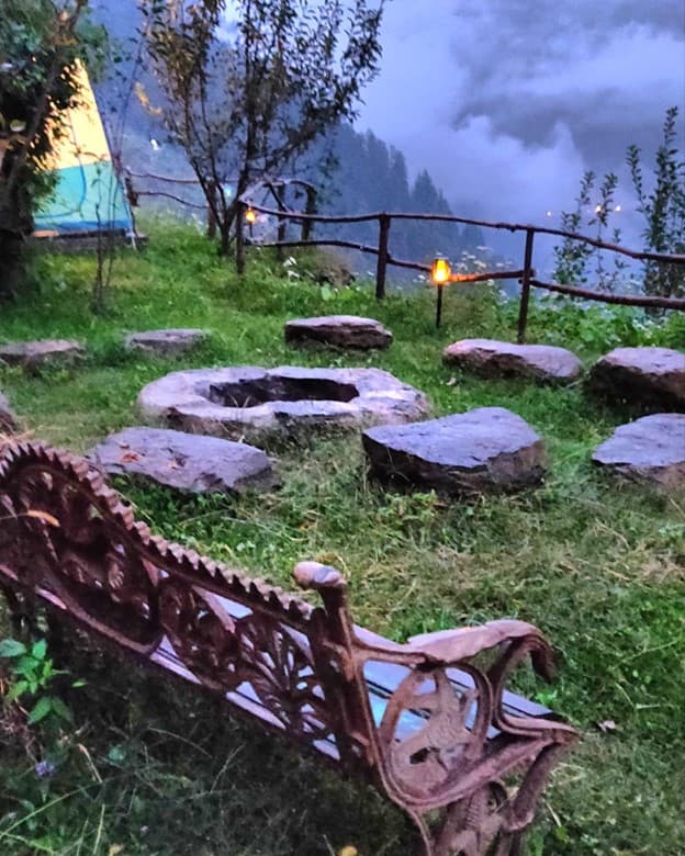 Parvati's Lap - Luxury Hostel & Villa, Lapas Village (Kasol), Parvati Valley, Himachal Pradesh — Himalayan view photo 13