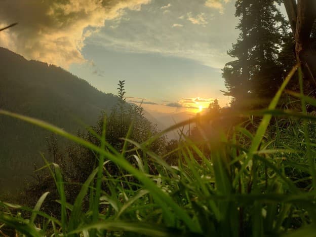 Parvati's Lap - Luxury Hostel & Villa, Lapas Village (Kasol), Parvati Valley, Himachal Pradesh — Himalayan view photo 4