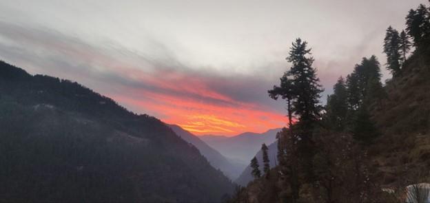 Parvati's Lap - Luxury Hostel & Villa, Lapas Village (Kasol), Parvati Valley, Himachal Pradesh — Himalayan view photo 5